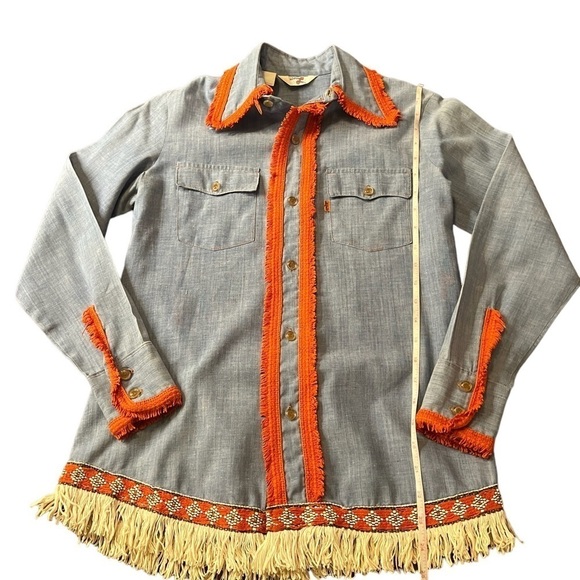 VINTAGE LEVI’S WOMENS LONG SLEEVE BUTTONED DOWN SHIRT WITH COWGIRL FLAIR - Picture 14 of 16